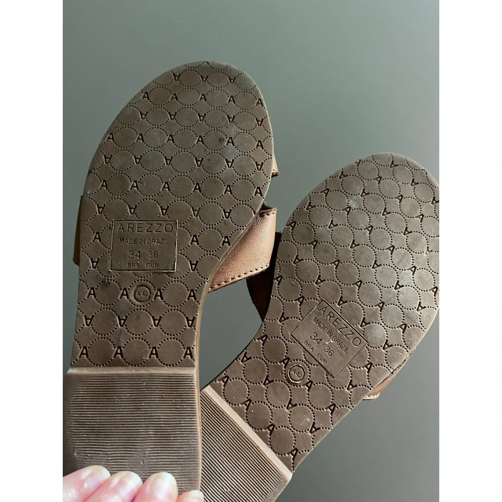Arezzo Tan Leather Slide Sandals 36 / 6 H-Strap Made in Brazil Minimalist Boho